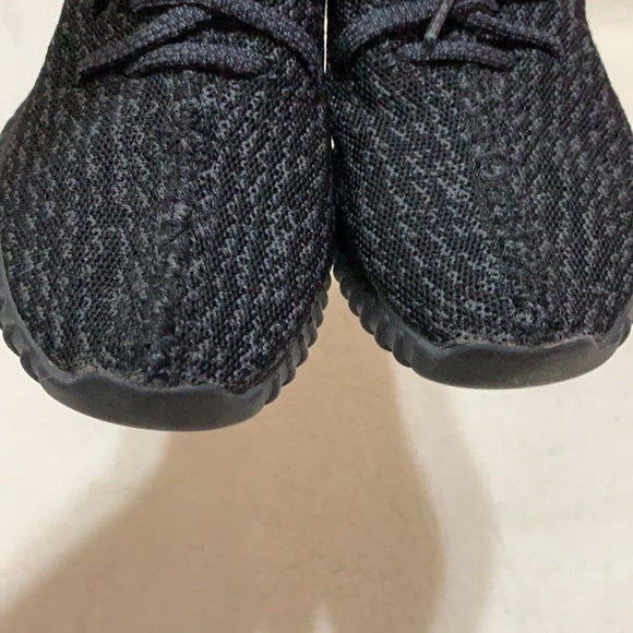 Adidas Yeezy Boost 350
Pirate Black (2015) - Picture 10 of 13